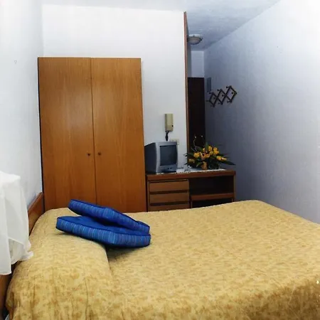 فندق Ristorante Primula Bianca فارزي